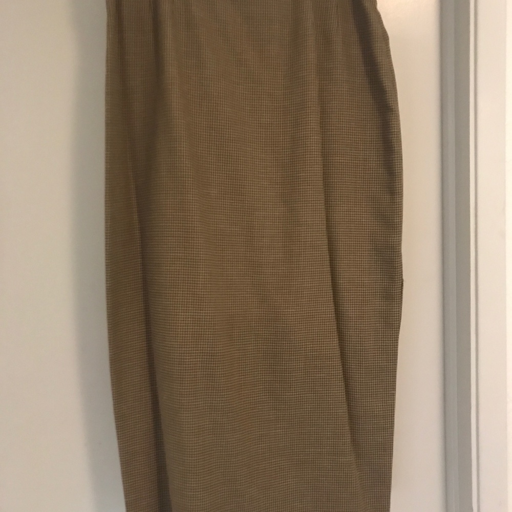 Houndstooth carmel long skirt